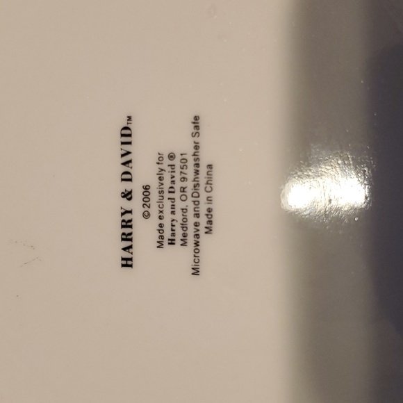 Harry and David Appetizer Plates Set of 4 - Picture 3 of 5